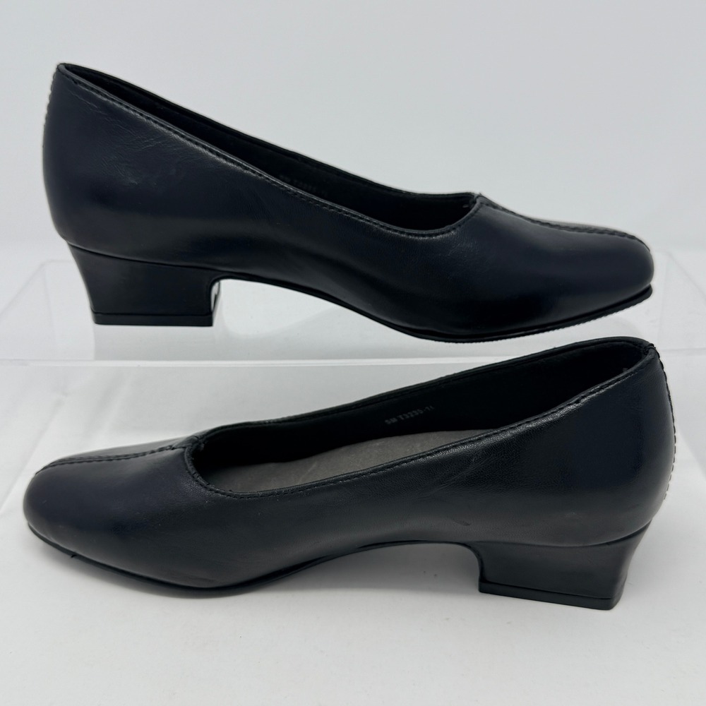 Trotters Black Leather Low Heel Comfort Pumps Classic Work Office Career Shoes - Picture 2 of 8